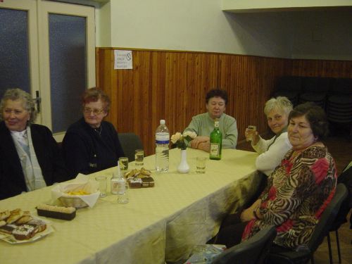Časť dôchodcov na&nbsp;stretnutí v&nbsp;decembri 2007
