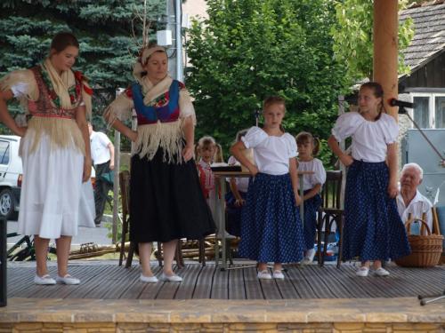 V rpograme vystúpili deti folklórneho súboru Bukovinka z&nbsp;Lutily s&nbsp;programom Fašiangy